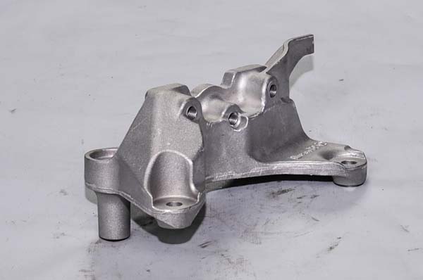 ASTRA J SAG MOTOR KULAK BRAKETİ